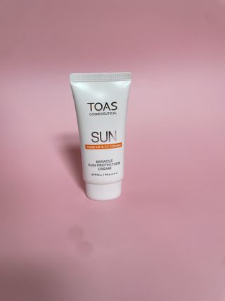 (구매평)스마트 스토어 구매평 _토아스 선 프로텍션 크림 혼합자차 선크림 50g — 5점을 준 리뷰어가 2025년 9월 올린 사용 사진