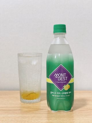 몽베스트 Montbest with Sparkling water Lemon OR Lime 20병(랜덤) — 4점을 준 리뷰어가 2022년 8월 올린 사용 사진