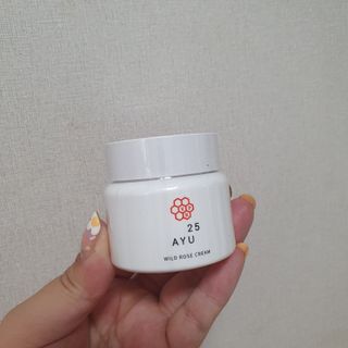 AYU25[아유트웬티파이브]다마스크로즈워터 베이스 천연 수분 촉촉 크림 — 5점을 준 리뷰어가 2021년 4월 올린 사용 사진