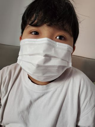 [심폐소생소] 오늘의마스크 KF-AD 비말차단 황사 여름용 마스크 — 5점을 준 리뷰어가 2021년 8월 올린 사용 사진