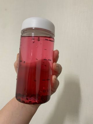 마시다 매혹적인 붉은 빛이 입안 가득히, 비트루트차 — 5점을 준 리뷰어가 2021년 3월 올린 사용 사진