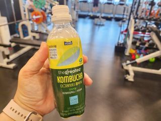 더그레잇티 콤부차 [매일유업] 더그레잇티 44kcal 콤부차 300ml *12개입 (오리지널 6개+베리리치 6개) — 5점을 준 리뷰어가 2023년 7월 올린 사용 사진