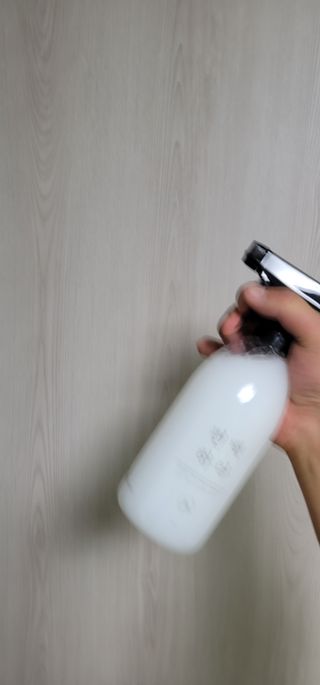 편백하라 피톤치드 편백수 탈취제 500ML — 5점을 준 리뷰어가 2022년 11월 올린 사용 사진