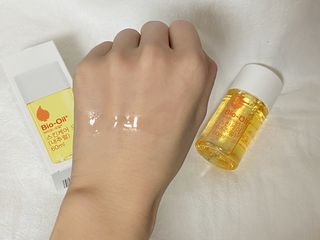 바이오오일 [바이오-오일] 스킨케어 오일 내추럴 60ml — 5점을 준 리뷰어가 2021년 11월 올린 사용 사진
