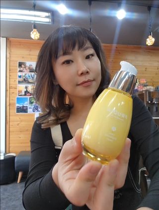 [후르디아] 미백 기능성 감귤 브라이트닝 세럼 — 5점을 준 리뷰어가 2022년 5월 올린 사용 사진