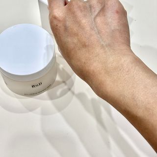 비엔디 프리용[한/영]BnD 바디 주름개선 엉덩이크림 — 5점을 준 리뷰어가 2024년 10월 올린 사용 사진