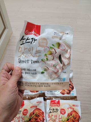 굽네몰 [굽네] 소스가 맛있는 닭가슴살 슬라이스 4종 — 5점을 준 리뷰어가 2021년 11월 올린 사용 사진