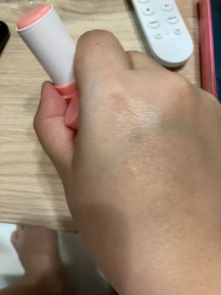 스킨큐어 산다화 카멜리아 안티 링클 멀티밤 — 5점을 준 리뷰어가 2022년 11월 올린 사용 사진