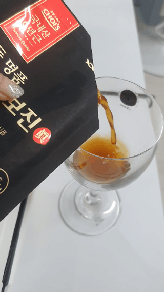 광동생활건강 광동 명품 홍삼대보진 50mL x 30포 — 3.5점을 준 리뷰어가 2023년 4월 올린 사용 사진