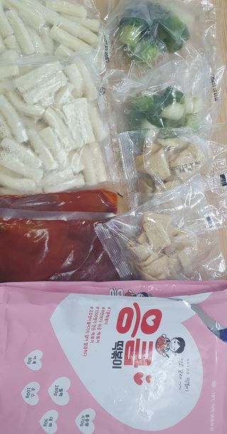 응큼떡볶이 — 5점을 준 리뷰어가 2021년 3월 올린 사용 사진