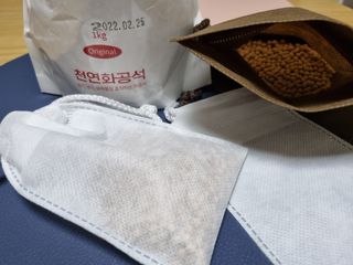올라잍 천연화공석 — 4.5점을 준 리뷰어가 2022년 6월 올린 사용 사진