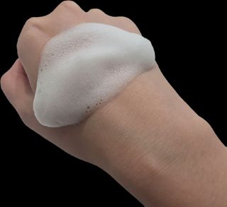 MF프리 [닥터문] 유산균 락토케어 질경초 여성청결제 200ml (폼타입) — 5점을 준 리뷰어가 2024년 12월 올린 사용 사진