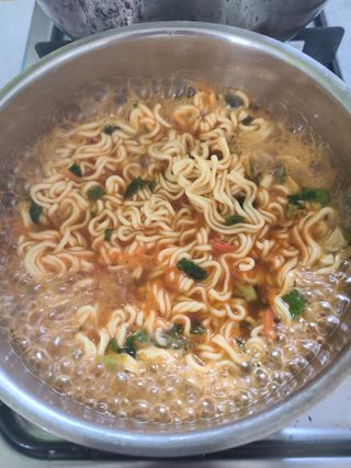 [풀무원] 자연은맛있다 정면, 백면, 홍면  세트 — 5점을 준 리뷰어가 2021년 4월 올린 사용 사진