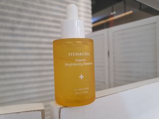 체르엠 스템앤셀 비타민 브라이트닝 에센스 30ml 1개 — 5점을 준 리뷰어가 2021년 10월 올린 사용 사진