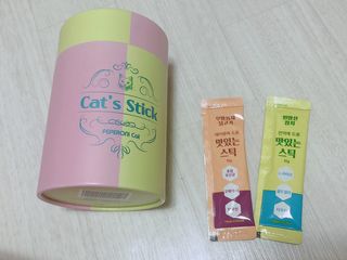 페페로니 맛있는 스틱 - 무항생제 닭고기 15개 + 원양선 참치 15개 — 5점을 준 리뷰어가 2021년 8월 올린 사용 사진