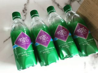 몽베스트 Montbest with Sparkling water Plain 20병 — 5점을 준 리뷰어가 2021년 11월 올린 사용 사진