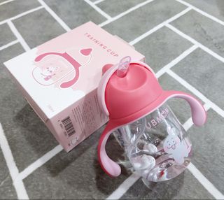 유비맘 트라이탄 코니빨대컵_컬러 랜덤 발송 — 5점을 준 리뷰어가 2020년 12월 올린 사용 사진