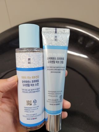 조아산코스메틱 승비 에센스 프리아포 오리엔탈 허브 크림 + 승비 에센스 프리아포 오리엔탈 허브 스킨 SET — 5점을 준 리뷰어가 2022년 5월 올린 사용 사진