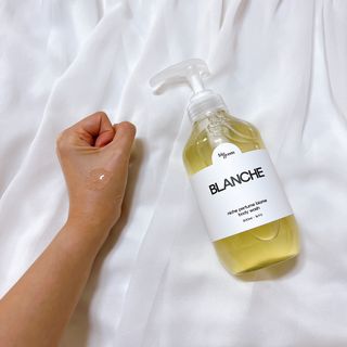 빅그린 니치 퍼퓸 바이옴바디워시 500ml(상탈, 블랙베리&베이, 블랑쉐 3종 중 택1) — 5점을 준 리뷰어가 2022년 8월 올린 사용 사진