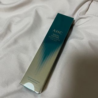 [NEW 탄력유턴 아이크림] AHC 유스 래스팅 리얼 아이크림 포 페이스 — 4점을 준 리뷰어가 2021년 3월 올린 사용 사진