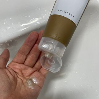 스킨1004 [SKIN1004] 마다가스카르 센텔라 앰플 폼 125ml — 4점을 준 리뷰어가 2024년 8월 올린 사용 사진