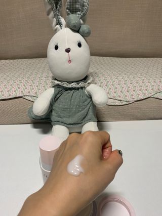 프리마인 바르기만 하면 철벽 스킨케어+24시간 마스크팩 효과. 셀라브 리제너레이팅 시스템 부스터+크림 세트 — 5점을 준 리뷰어가 2023년 7월 올린 사용 사진