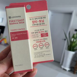 리더스코스메틱 리더스 퍼스트 샷 에센스 스틱 2종 — 5점을 준 리뷰어가 2022년 3월 올린 사용 사진