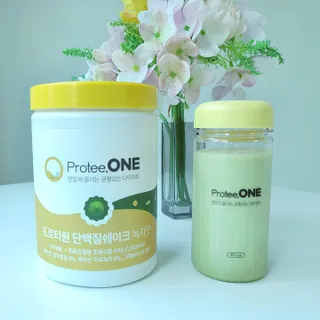 프로티원 단백질쉐이크 녹차맛 2주분 1통+보틀 — 5점을 준 리뷰어가 2021년 9월 올린 사용 사진