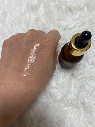 스킨큐어 산다화 비타민c 화이트닝 에센스 30ml — 5점을 준 리뷰어가 2023년 12월 올린 사용 사진