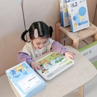 크레타탭 차세대 사고력 유아수학 학습기 페이퍼 태블릿 — 5점을 준 리뷰어가 2024년 1월 올린 사용 사진