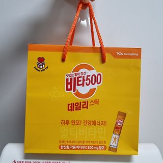 광동제약 [광동] 비타500데일리스틱 70포X2개 + 뚱랑이엽서 + 쇼핑백 증정 — 5점을 준 리뷰어가 2022년 1월 올린 사용 사진