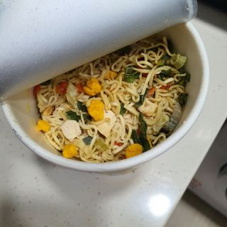 NISSIN 닛신 컵누들  4종 - 씨푸드오리지날, 씨푸드 스파이시, 씨푸드 커리, 씨푸드 XO소스 — 5점을 준 리뷰어가 2021년 11월 올린 사용 사진