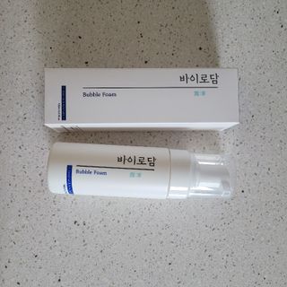 [바이로담] 저자극 약산성버블 폼 폼클렌징 150ml — 4.5점을 준 리뷰어가 2021년 3월 올린 사용 사진