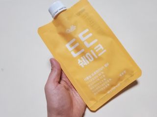 [덜다] 든든 식물성 단백질 쉐이크 40g X 7입 (곡물/딸기) — 5점을 준 리뷰어가 2023년 7월 올린 사용 사진