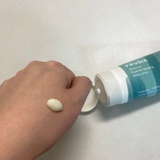 [후르디아] 올리브영 저자극 비건바디로션 — 5점을 준 리뷰어가 2023년 9월 올린 사용 사진
