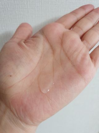 썸헤어 / SUMHAIR 썸헤어 실키 테라피 헤어 에센스 — 5점을 준 리뷰어가 2021년 5월 올린 사용 사진