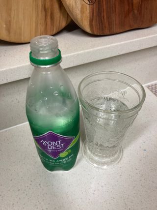 몽베스트 Montbest with Sparkling water Lime20병 — 5점을 준 리뷰어가 2022년 7월 올린 사용 사진