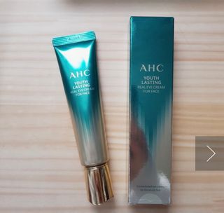 [NEW 탄력유턴 아이크림] AHC 유스 래스팅 리얼 아이크림 포 페이스 — 3.5점을 준 리뷰어가 2021년 3월 올린 사용 사진