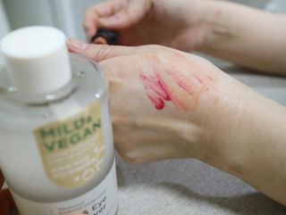 [후르디아] 눈시림없는 올영 립앤아이 리무버 — 5점을 준 리뷰어가 2024년 4월 올린 사용 사진
