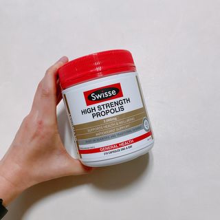 Swisse 스위스 고함량 프로폴리스 2,000mg 210정 — 5점을 준 리뷰어가 2021년 1월 올린 사용 사진