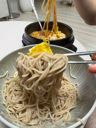 [한면원] 메밀막국수 2팩 [4인분] — 4점을 준 리뷰어가 2022년 7월 올린 사용 사진