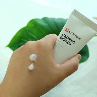 리더스코스메틱 리더스 카밍 바이오틱스 #1등 진정 기획세트 [에센스 워터150ml + 크림 마스크80ml] — 5점을 준 리뷰어가 2022년 9월 올린 사용 사진