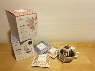 (주)쟈뎅 쟈뎅 클래스 핸드 드립 커피 10P 2종_디카페인 1종+랜덤 플레이버 1종 — 5점을 준 리뷰어가 2021년 4월 올린 사용 사진