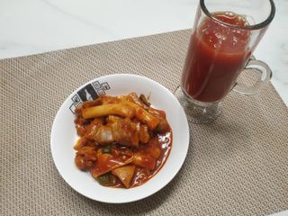 한성기업 무볼레 닭떡볶이+해물떡볶이 2종 세트 — 4점을 준 리뷰어가 2021년 9월 올린 사용 사진