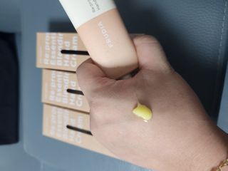 [후르디아] 끈적임 없는 착한성분 비건  핸드크림 3종 — 5점을 준 리뷰어가 2022년 10월 올린 사용 사진