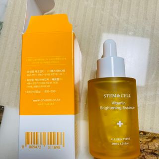 체르엠 스템앤셀 비타민 브라이트닝 에센스 30ml 1개 — 4점을 준 리뷰어가 2021년 11월 올린 사용 사진