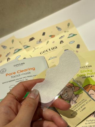 세뚜아(Cettua) 세뚜아 스티키 포어 패치 Cettua Sticky Pore Patch — 5점을 준 리뷰어가 2023년 7월 올린 사용 사진