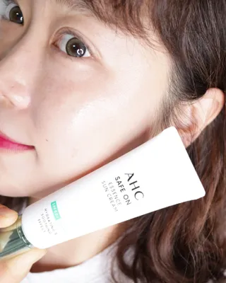 [AHC] 세이프온 에센스 선크림 올리브영 스페셜 증정 기획세트 — 5점을 준 리뷰어가 2022년 6월 올린 사용 사진