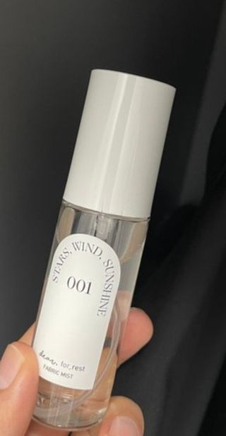 디어포레스트 [5개세트] 숲속의 하루 패브릭미스트 (섬유향수/ 룸스프레이) 50ml 5개 — 5점을 준 리뷰어가 2022년 8월 올린 사용 사진