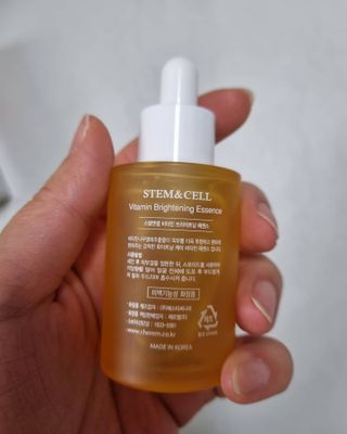 체르엠 스템앤셀 비타민 브라이트닝 에센스 30ml 1개 — 5점을 준 리뷰어가 2021년 11월 올린 사용 사진